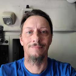 AlanLG's Chat & Dating Profile