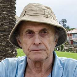 Alex372's Chat & Dating Profile