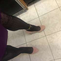 Alisoninheels's Chat & Dating Profile