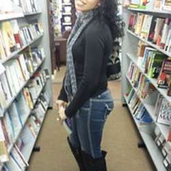 Angie1990's Chat & Dating Profile