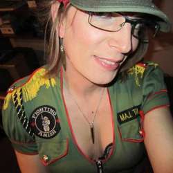 AnitaV's Chat & Dating Profile