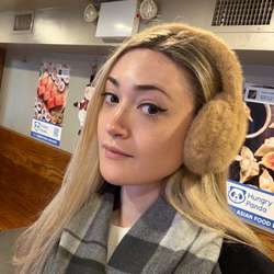 Ann00022's Chat & Dating Profile