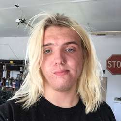 BiGuyLuvsTrans6's Chat & Dating Profile