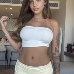 Cora335's Chat & Dating Profile