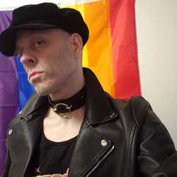 DanniD's Chat & Dating Profile