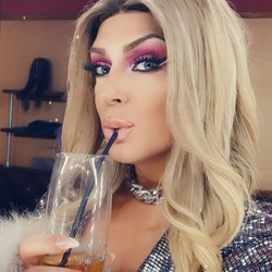 Destiny's Chat & Dating Profile