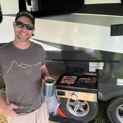 DomDaddy's Chat & Dating Profile