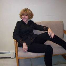 DonnaRa's Chat & Dating Profile