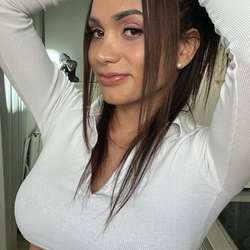 EvelynCampbell's Chat & Dating Profile