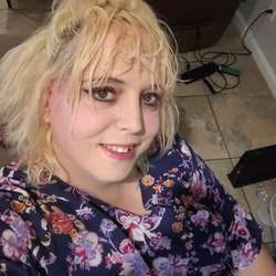 Feliciatucson's Chat & Dating Profile