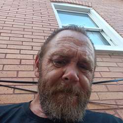 Jakesr's Chat & Dating Profile