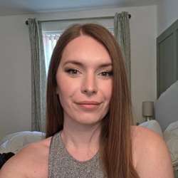Jane21's Chat & Dating Profile