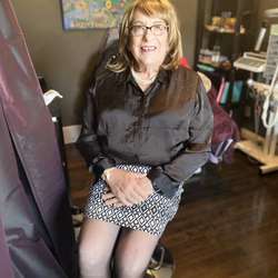 JennyW's Chat & Dating Profile