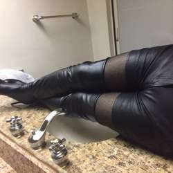 Joanana's Chat & Dating Profile