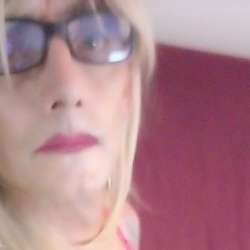 Karaswift's Chat & Dating Profile