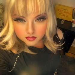 Lala's Chat & Dating Profile