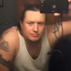 Letmeputitinyazz's Chat & Dating Profile