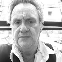 Looking4LOLA's Chat & Dating Profile