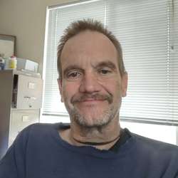 MrRichards's Chat & Dating Profile