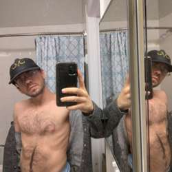 Sharkhunter6893's Chat & Dating Profile