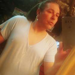 Sherri's Chat & Dating Profile