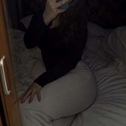 Silvia23love's Chat & Dating Profile