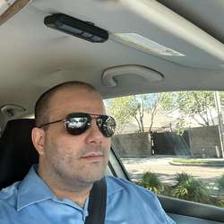 Stros23's Chat & Dating Profile