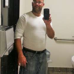 TguyFL23's Chat & Dating Profile