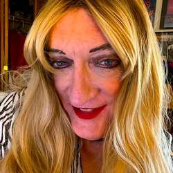 VanessaCD's Chat & Dating Profile