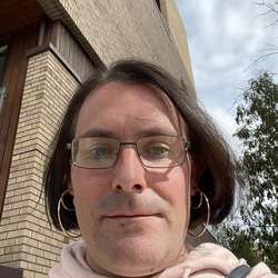 Vicky38tg's Chat & Dating Profile