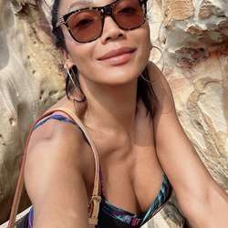 alicemsmthl's Chat & Dating Profile