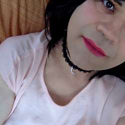 celine22's Chat & Dating Profile