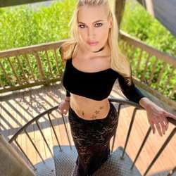 celinegastineau1's Chat & Dating Profile