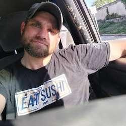 kjisme's Chat & Dating Profile