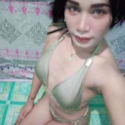 ladyboyjhen's Chat & Dating Profile