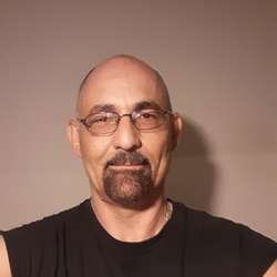 michaelt3's Chat & Dating Profile