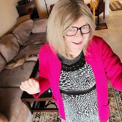 michelleRich's Chat & Dating Profile