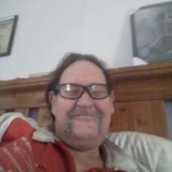 moonboot123's Chat & Dating Profile