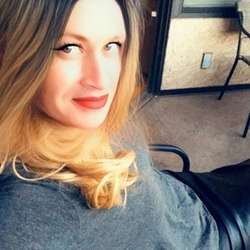 xdresstami's Chat & Dating Profile